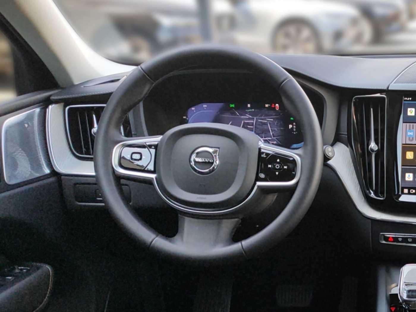 Volvo  T8 Ultra Dark Recharge Plug-In Hybrid AWD E