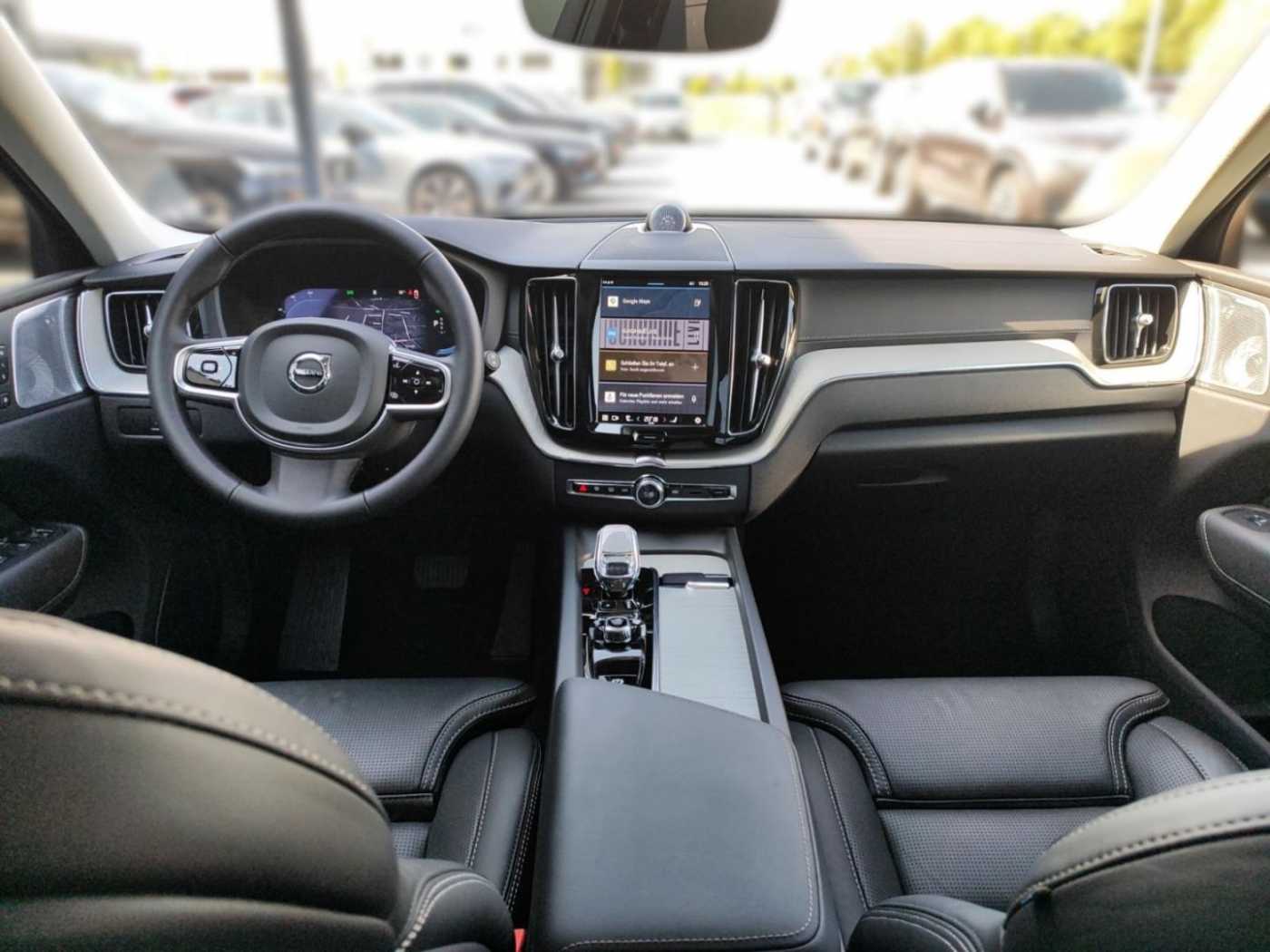 Volvo  T8 Ultra Dark Recharge Plug-In Hybrid AWD E