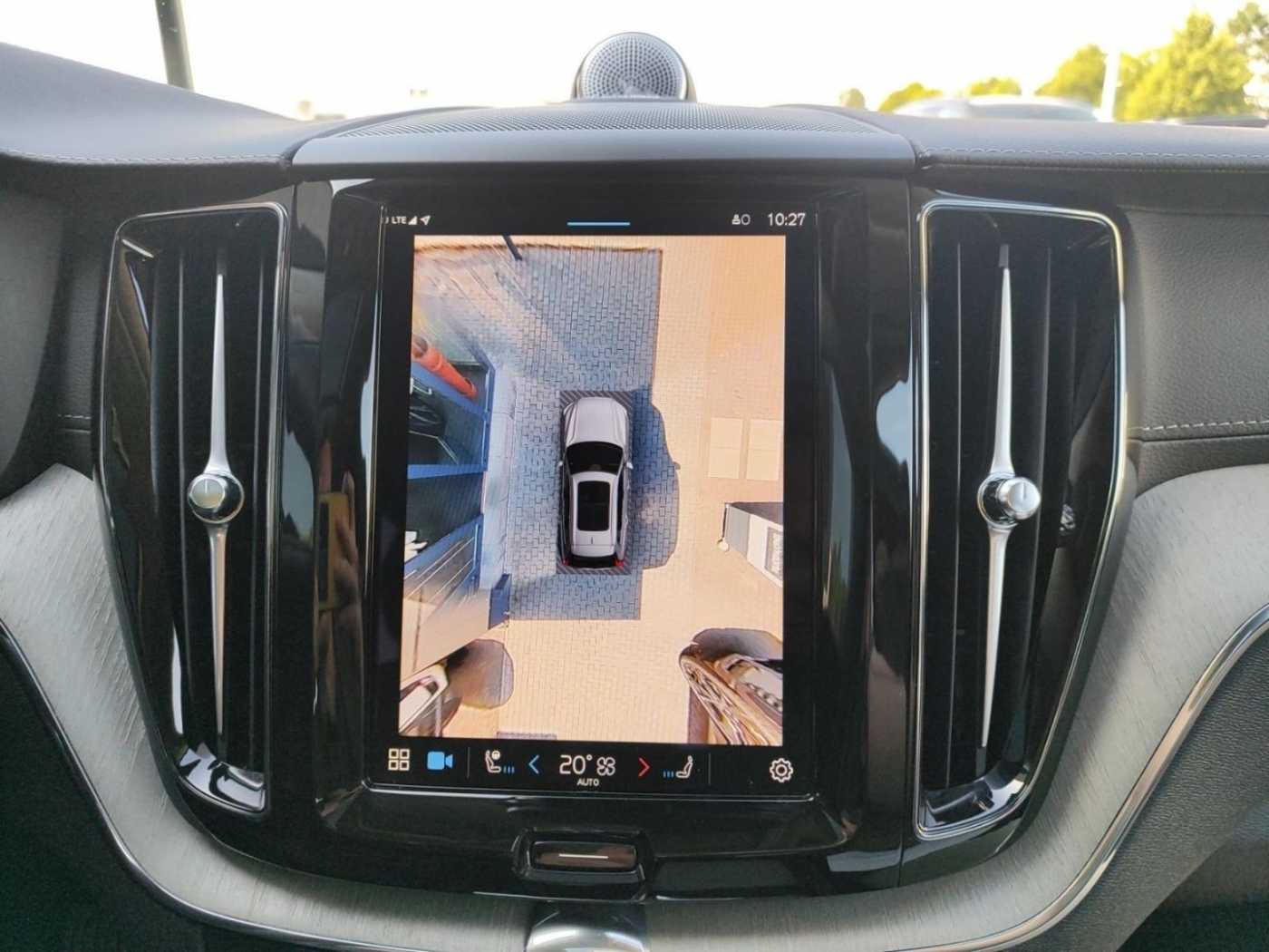 Volvo  T8 Ultra Dark Recharge Plug-In Hybrid AWD E