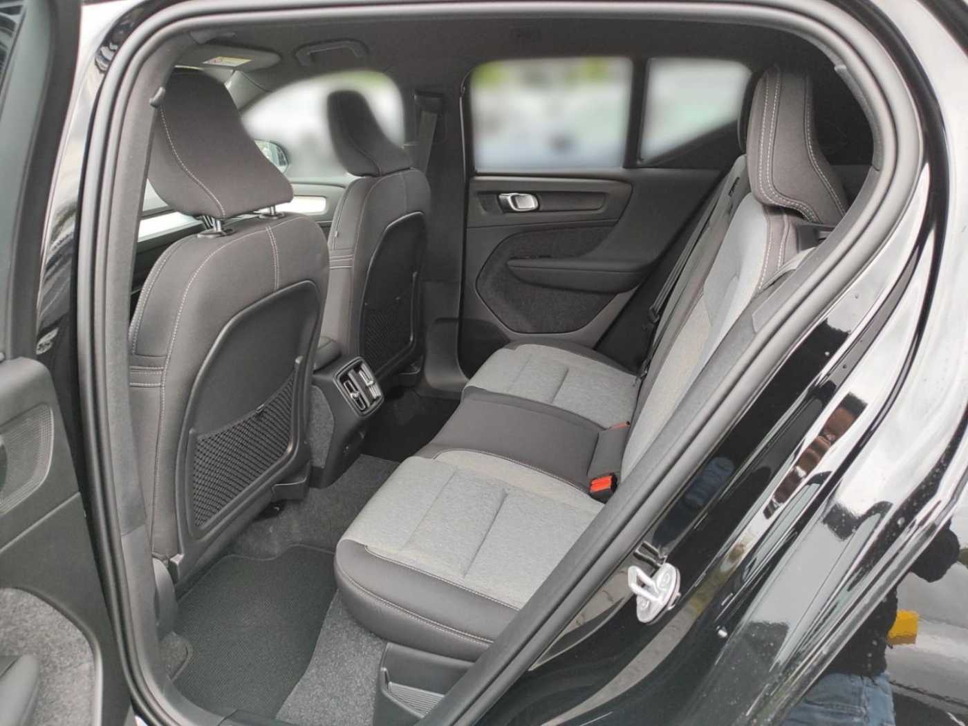 Volvo  Plus Dark 2WD B3 EU6d Navi digitales Cockpi