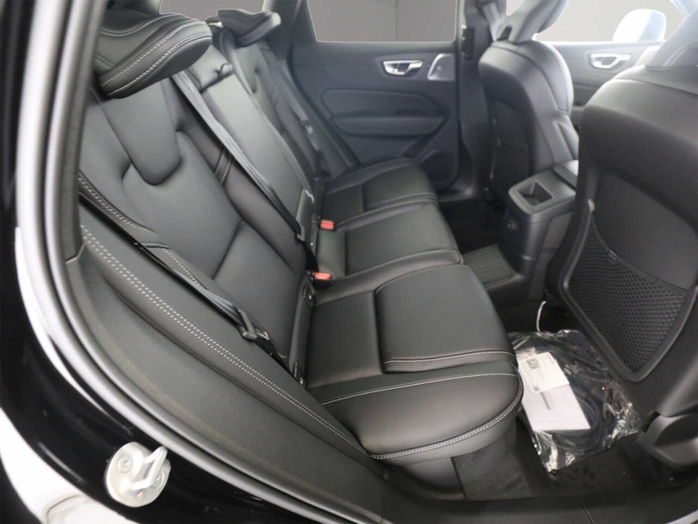 Volvo  T8 Ultra Black Edition Recharge Plug-In Hyb