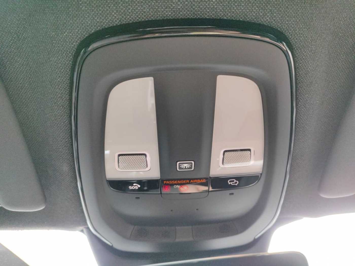 Volvo  B4 EU6d Plus Bright 2WD Memory Sitze Sounds