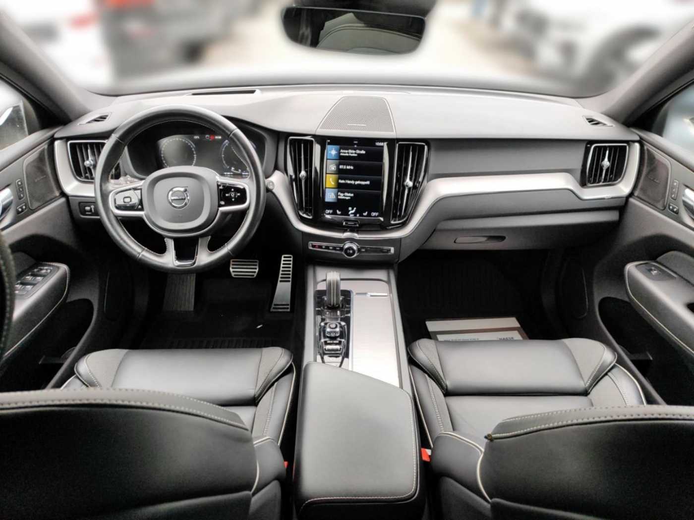 Volvo  B5 Diesel EU6d R Design AWD HUD Navi Leder