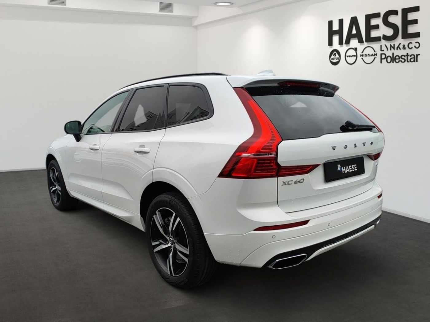 Volvo  B5 Diesel EU6d R Design AWD HUD Navi Leder