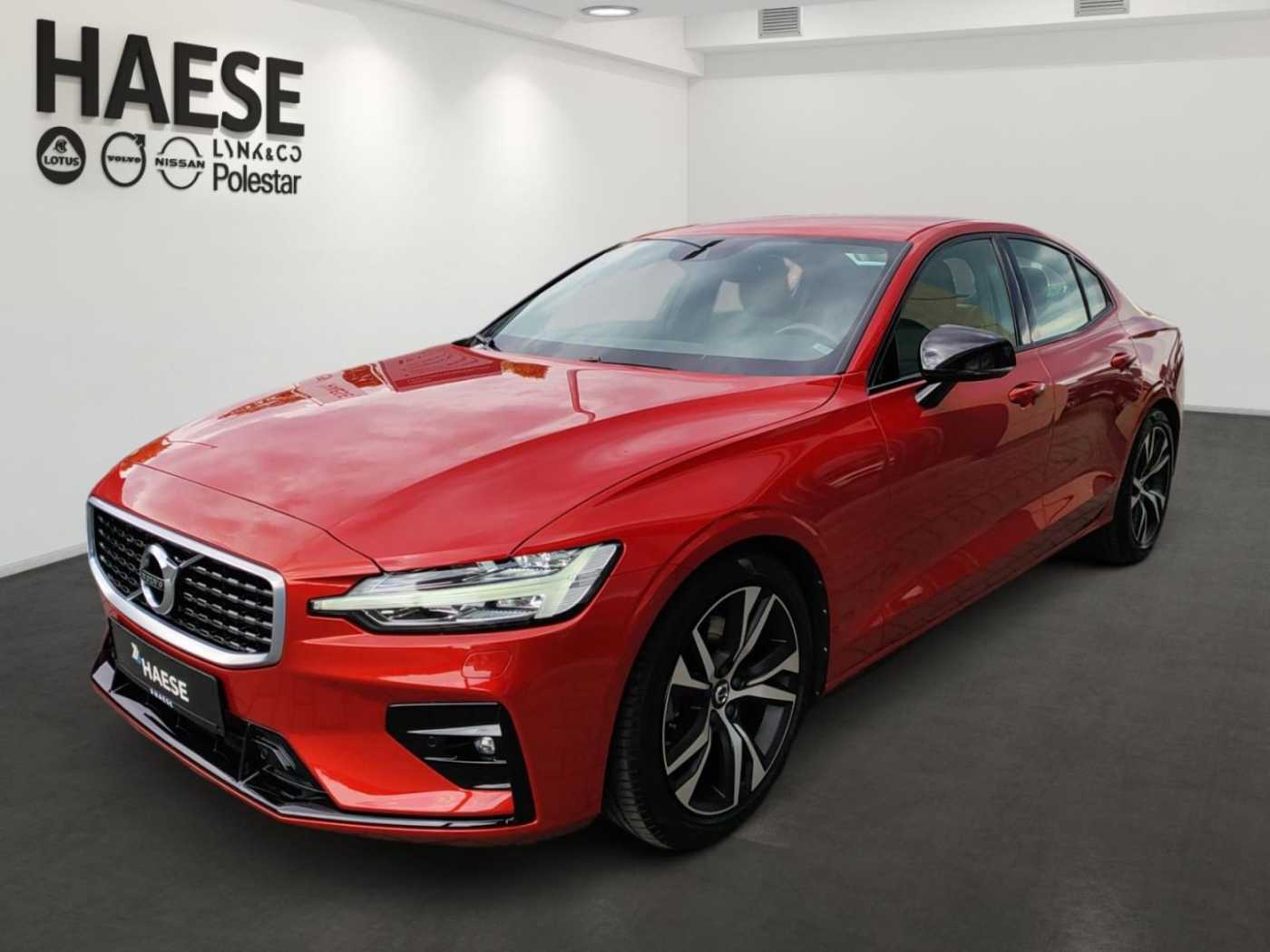 Volvo  T4 EU6d-T Lim. R Design StandHZG Navi Digita