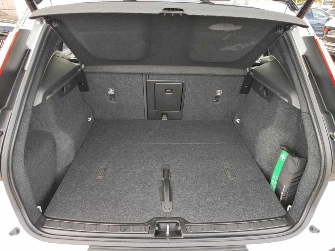 Volvo  Twin Ultimate Recharge Pure Electric AWD St