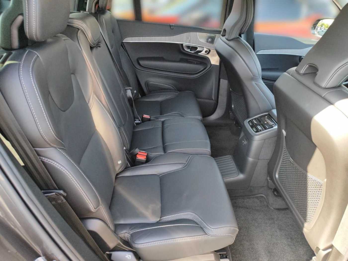 Volvo  Ultra Dark Plug-In Hybrid AWD T8 Twin Engin