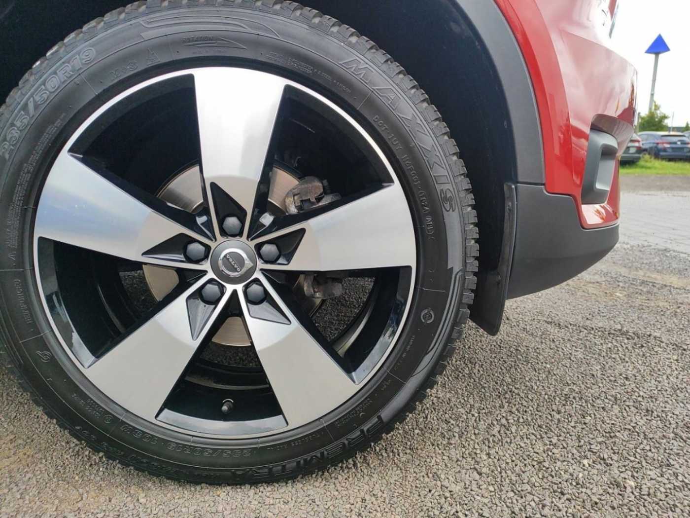 Volvo  T3 EU6d Momentum Pro 2WD AHK Navi Digitales