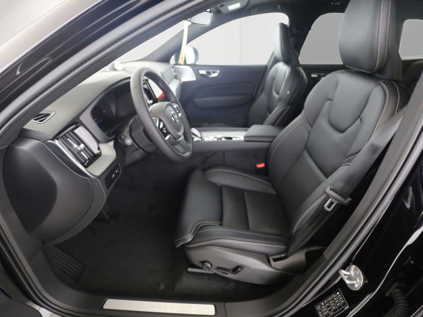 Volvo  T8 Plus Black Edition Recharge Plug-In Hybr