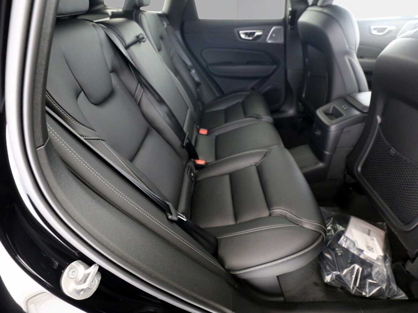 Volvo  T8 Plus Black Edition Recharge Plug-In Hybr