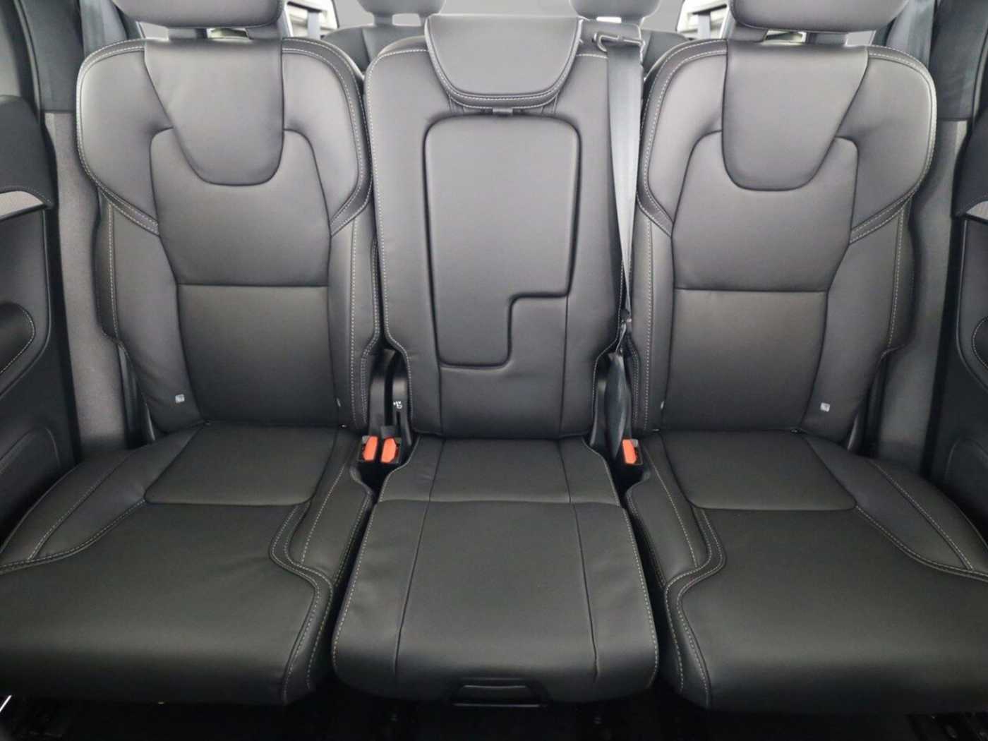 Volvo  Ultra Dark Plug-In Hybrid AWD T8 Twin Engin
