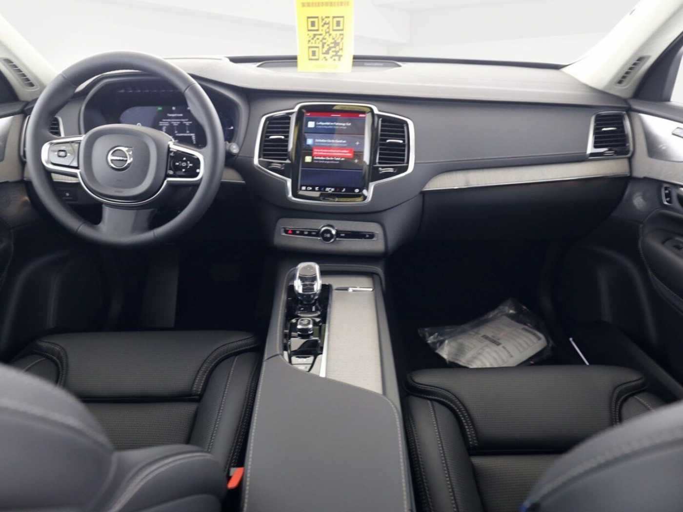 Volvo  Ultra Dark Plug-In Hybrid AWD T8 Twin Engin