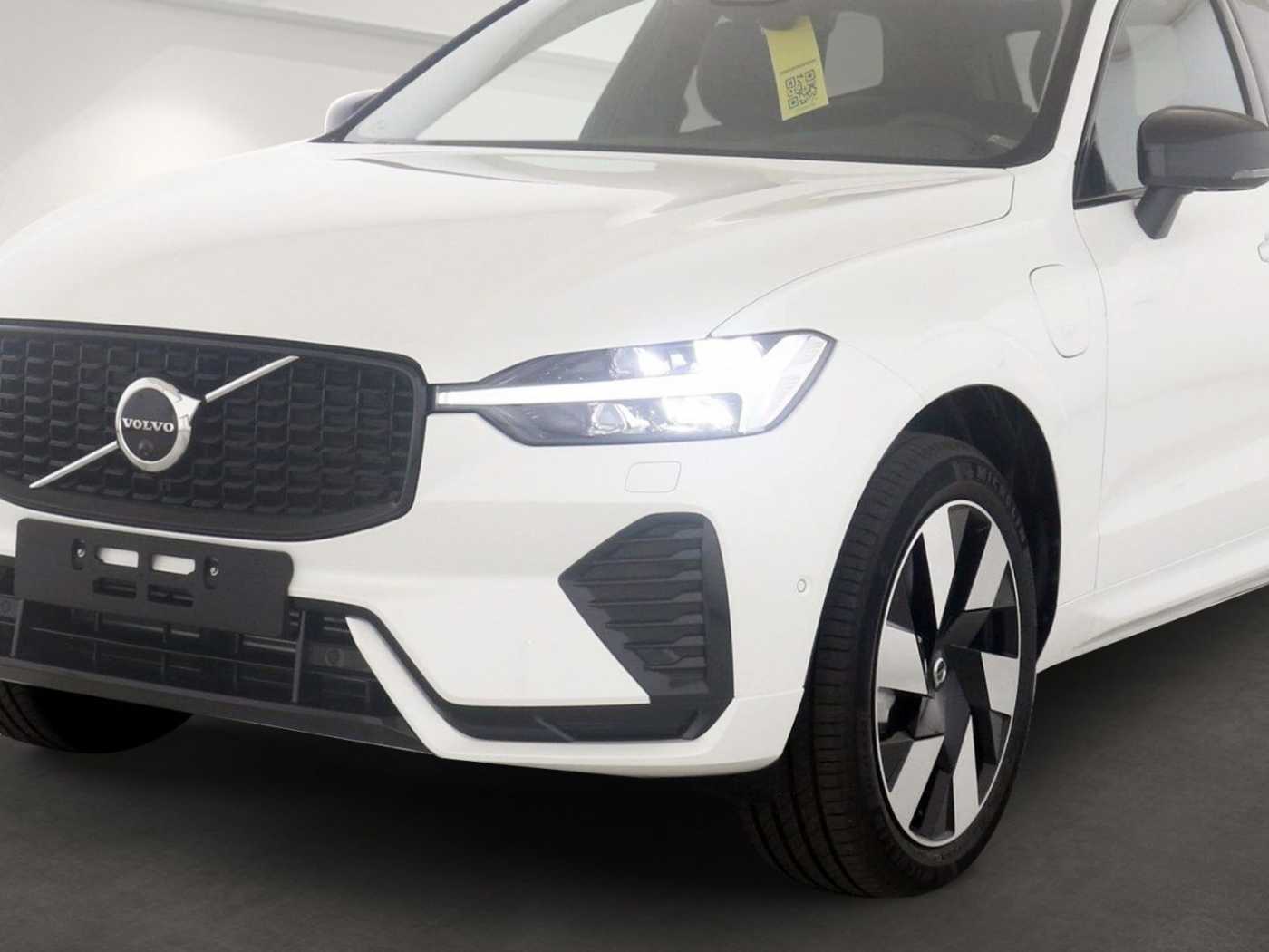 Volvo  T6 Plus Dark Recharge Plug-In Hybrid AWD EU