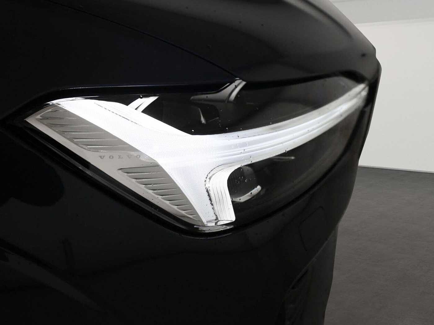 Volvo  T6 Plus Dark Recharge Plug-In Hybrid AWD EU