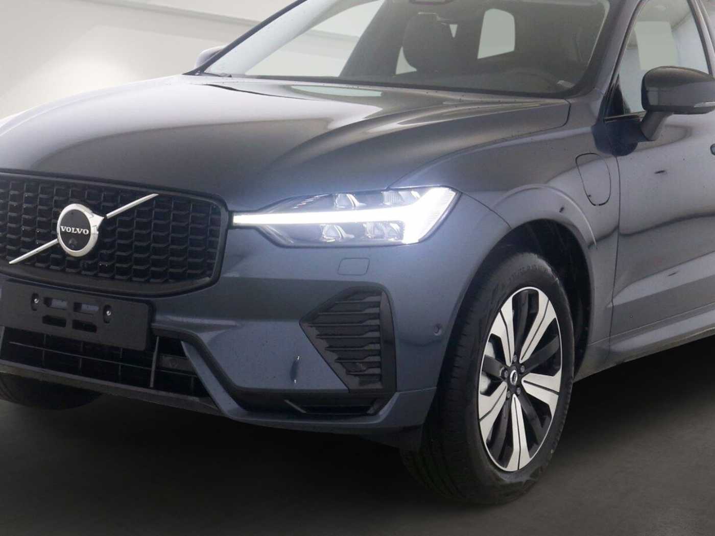 Volvo  T6 Plus Dark Recharge Plug-In Hybrid AWD EU