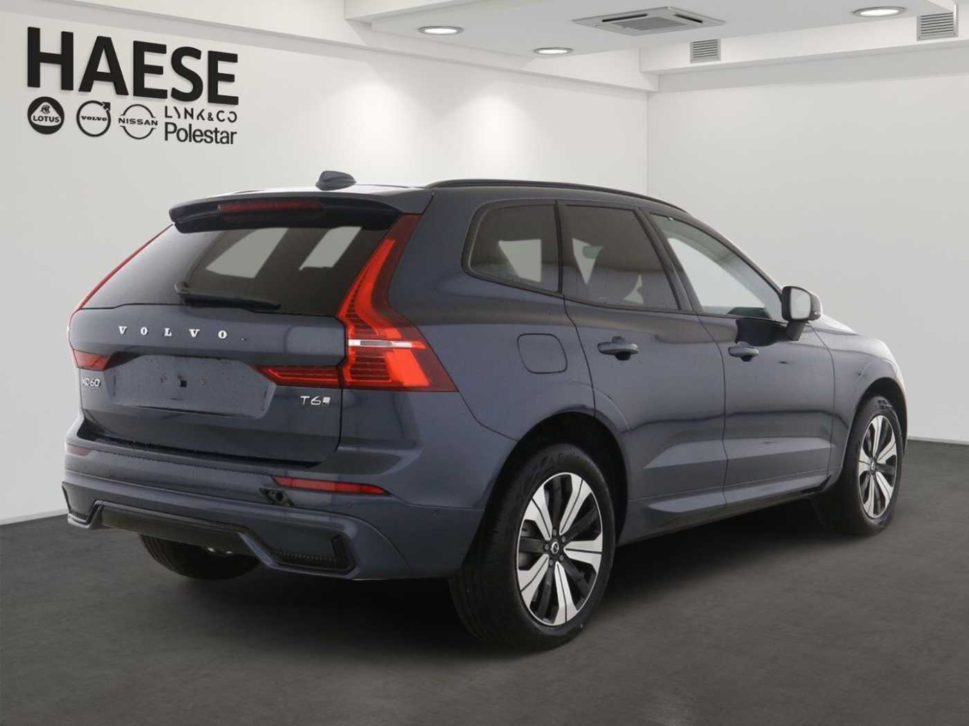 Volvo  T6 Plus Dark Recharge Plug-In Hybrid AWD EU