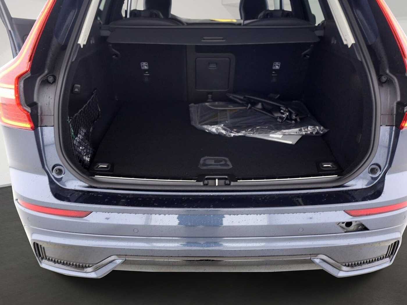 Volvo  T6 Plus Dark Recharge Plug-In Hybrid AWD EU