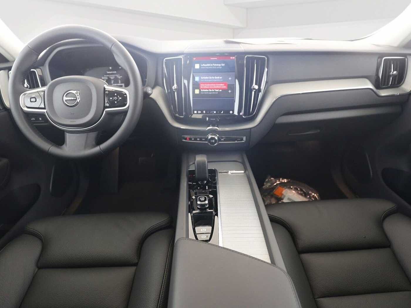 Volvo  T6 Plus Dark Recharge Plug-In Hybrid AWD EU