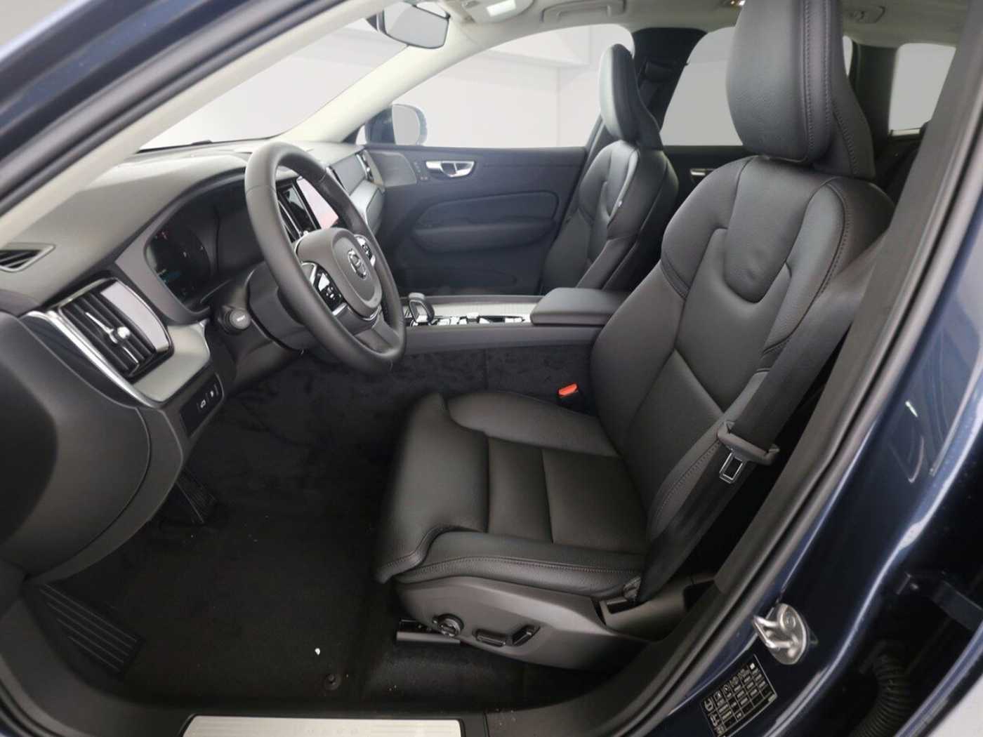 Volvo  T6 Plus Dark Recharge Plug-In Hybrid AWD EU