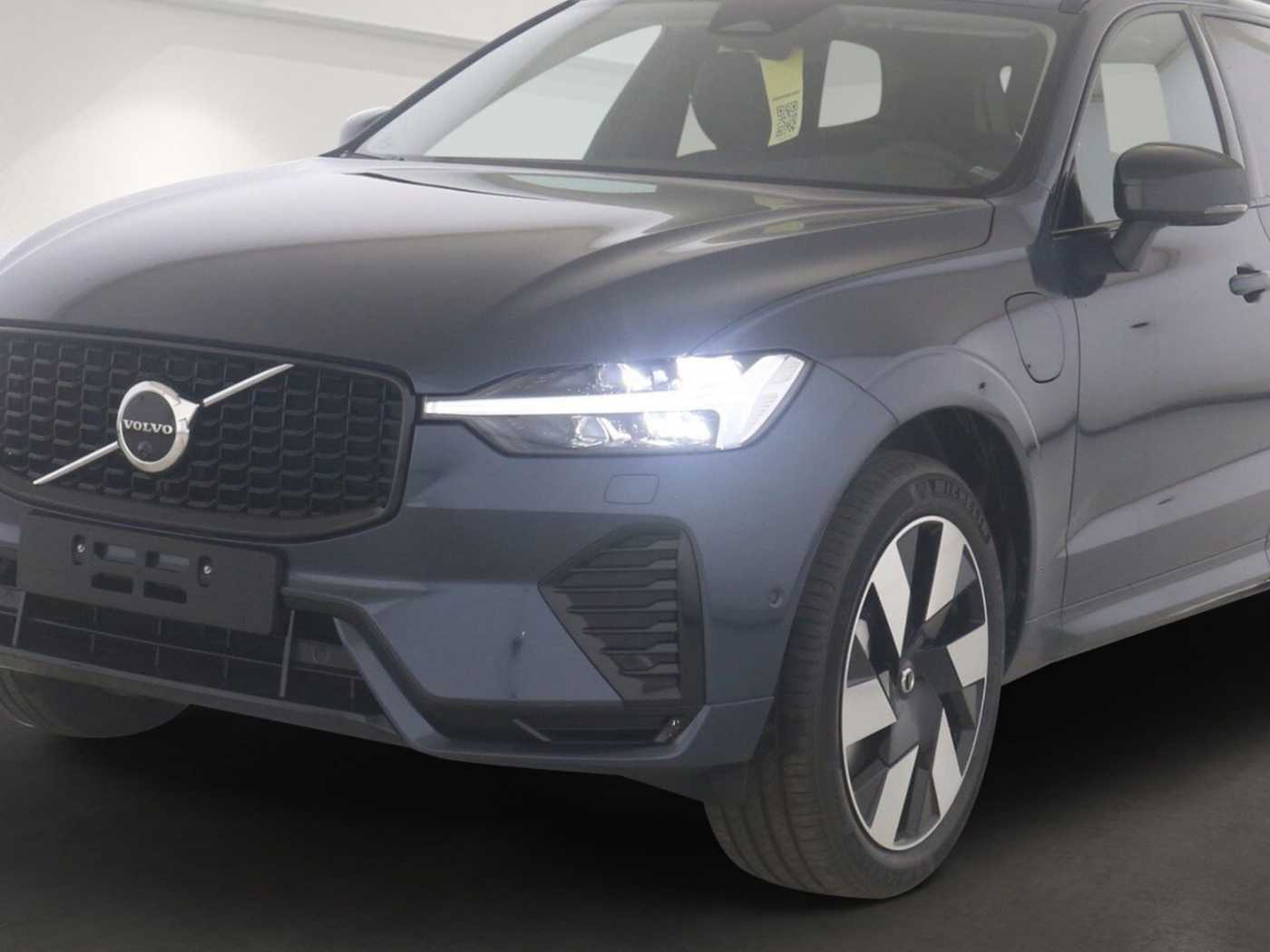 Volvo  T6 Plus Dark Recharge Plug-In Hybrid AWD EU