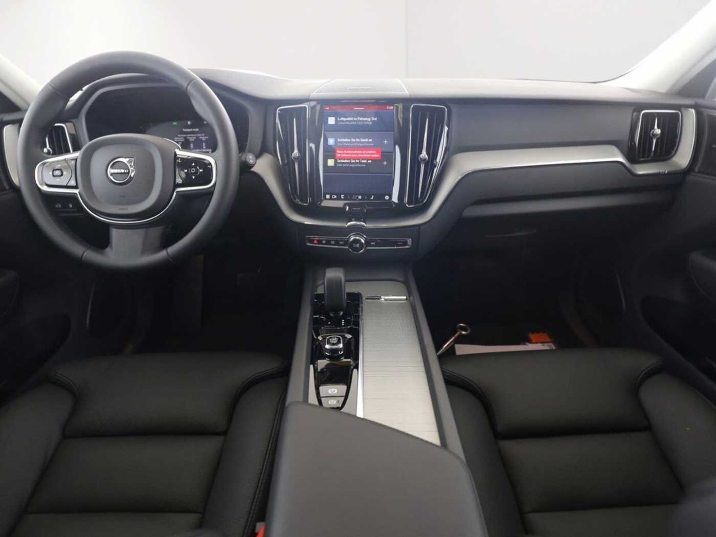 Volvo  T6 Plus Dark Recharge Plug-In Hybrid AWD EU