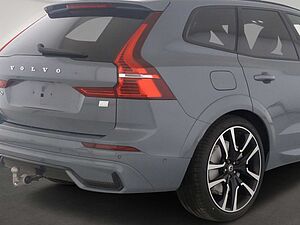 Volvo  Ultra Dark Recharge Plug-In Hybrid AWD T8 E