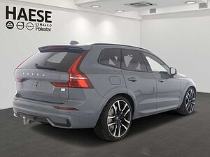 Volvo  Ultra Dark Recharge Plug-In Hybrid AWD T8 E