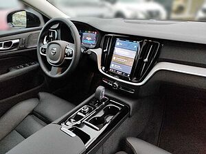 Volvo  Recharge T6 AWD Plug-In Hybrid Plus Dark Hea