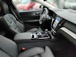 Volvo  Recharge T6 AWD Plug-In Hybrid Plus Dark Hea