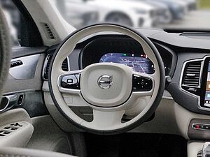 Volvo  Recharge T8 AWD Plug-In-Hybrid Ultra Dark *