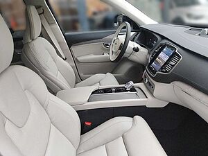 Volvo  Recharge T8 AWD Plug-In-Hybrid Ultra Dark *