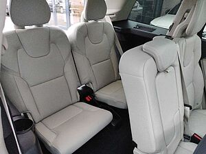 Volvo  Recharge T8 AWD Plug-In-Hybrid Ultra Dark *