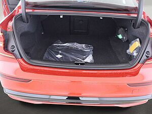 Volvo  Ultimate Dark AWD B5 EU6d HUD StandHZG AHK L