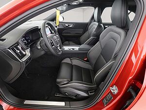 Volvo  Ultimate Dark AWD B5 EU6d HUD StandHZG AHK L