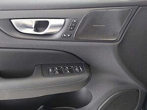 Volvo  T8 Ultimate Dark Recharge Plug-In Hybrid AWD