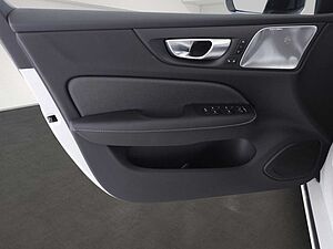 Volvo  T8 Ultimate Dark Recharge Plug-In Hybrid AWD