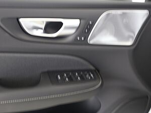 Volvo  T8 Ultimate Dark Recharge Plug-In Hybrid AWD