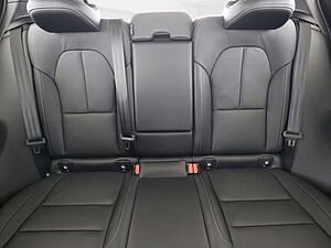 Volvo  Ultra Dark B4 EU6e Leder Digitales Cockpit