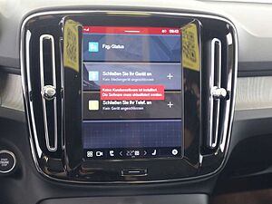 Volvo  Ultra Dark B4 EU6e Leder Digitales Cockpit