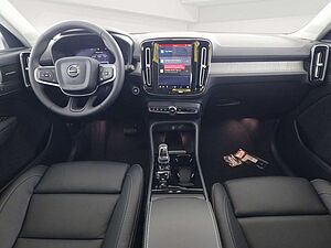 Volvo  Ultra Dark B4 EU6e Leder Digitales Cockpit