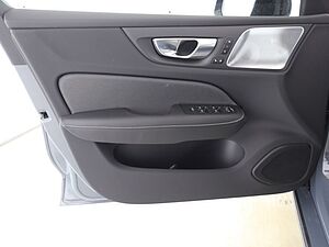 Volvo  T8 Ultimate Dark Recharge Plug-In Hybrid AWD
