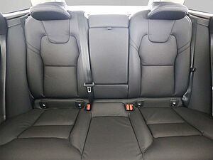 Volvo  T8 Ultra Dark Recharge Plug-In Hybrid AWD E