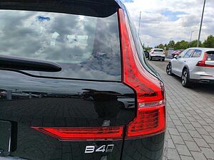Volvo  B4 Plus Dark AWD Diesel Eu6d Leder Harman&K