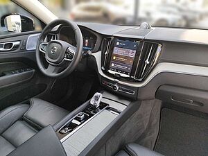 Volvo  T8 Ultra Dark Recharge Plug-In Hybrid AWD E