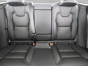 Volvo  T8 Ultra Dark Recharge Plug-In Hybrid AWD E