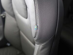 Volvo  T8 Ultra Dark Recharge Plug-In Hybrid AWD E