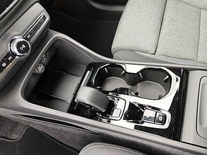 Volvo  Plus Dark 2WD B3 EU6d Navi digitales Cockpi
