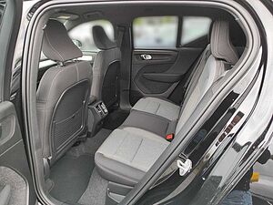 Volvo  Plus Dark 2WD B3 EU6d Navi digitales Cockpi