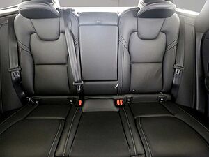 Volvo  T8 Ultra Black Edition Recharge Plug-In Hyb