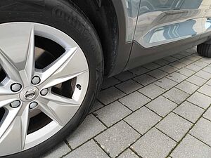 Volvo  B4 EU6d Plus Bright 2WD Memory Sitze Sounds